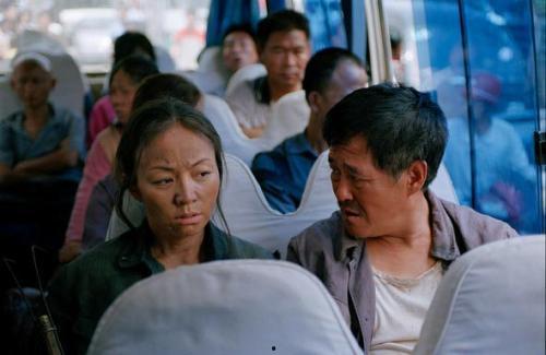 落叶归根电影,寻根之旅，情感共鸣的岁月流转