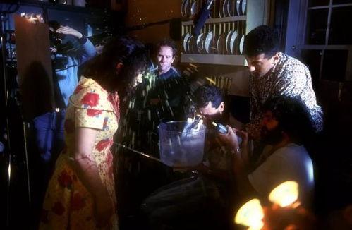 黄色电影视频,揭秘黄色电影背后的故事